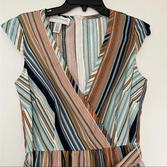 Donna Morgan Multi Color Striped Sleeveless Dress Plunge Neck Size 8 - Picture 3 of 7